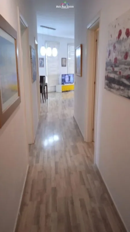 Tirane, jepet me qera 3+1 Kati 1, 108 m² 700 € (kodra e diellit)