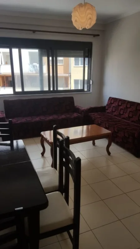 Tirane, jepet me qera apartament 1+1 Kati 3, 70 m² 370 € (Astir)