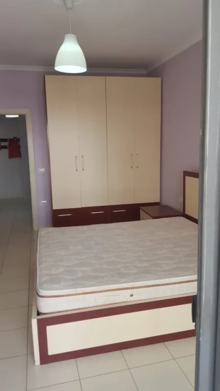 Tirane, jepet me qera apartament 1+1 Kati 3, 70 m² 370 € (Astir)