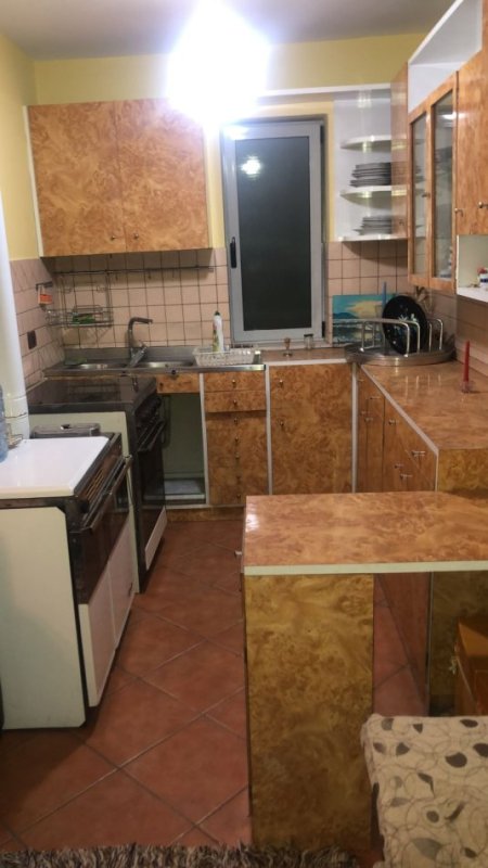 Tirane, jepet me qera apartament 2+1 , 72 m² 470 € (Bulevardi Zhan Dark)