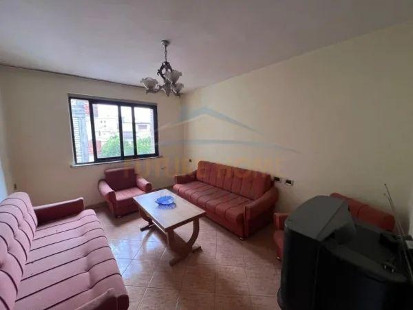 Tirane, shes apartament 2+1 Kati 4, 75 m² 170.000 € (Ali Demi)