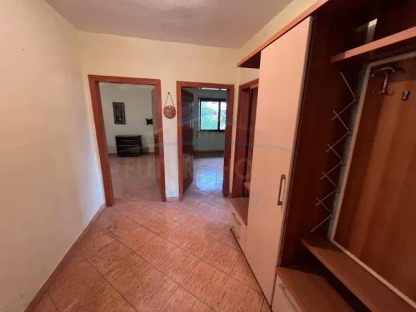 Tirane, shes apartament 2+1 Kati 4, 75 m² 170.000 € (Ali Demi)
