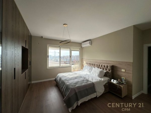 Tirane, jepet me qera apartament 2+1+Ballkon Kati 6, 150 m² 1.000 € (liqeni i thate)