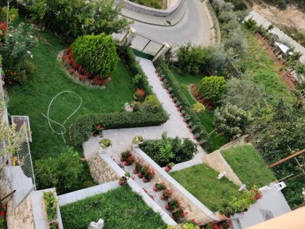 Tirane, jepet me qera Vile 2+1+A+BLK Kati 2, 300 m² 2.000 Euro (Surrel)