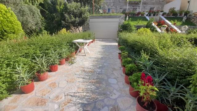 Tirane, jepet me qera Vile 2+1+A+BLK Kati 2, 300 m² 2.000 Euro (Surrel)