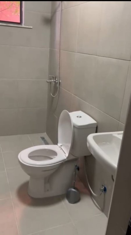 Tirane, jepet me qera apartament 1+1 Kati 1, 60 m² 35.000 Leke (rruga durresit)