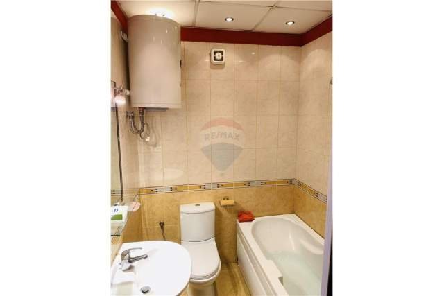 Tirane, jepet me qera apartament 2+1 105 m² 450 Euro (RRUGA KAVAJES)