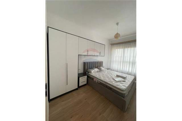 Tirane, jepet me qera apartament 2+1+BLK Kati 4, 932 m² 400 Euro (ALI DEMI)