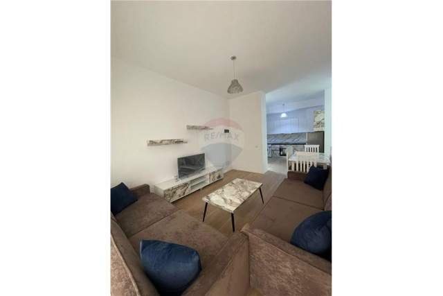 Tirane, jepet me qera apartament 2+1 Kati 6, 996 m² 400 Euro (KOMPLEKSI MANGALEM)