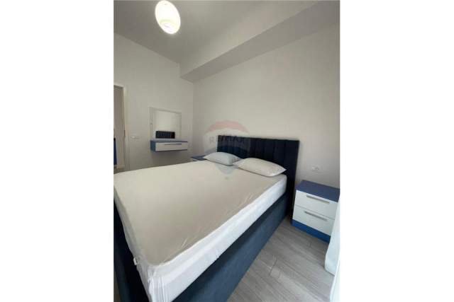 Tirane, jepet me qera apartament 2+1 Kati 4, 85 m² 400 Euro (ALI DEM)