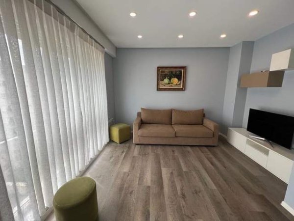 Tirane, jepet me qera apartament 2+1+BLK Kati 6, 80 m² 500 Euro (Frosina Plaku)