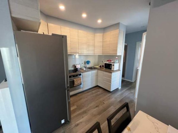 Tirane, jepet me qera apartament 2+1+BLK Kati 6, 80 m² 500 Euro (Frosina Plaku)