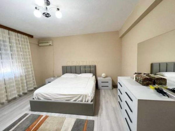 Tirane, jepet me qera apartament 3+1+A+BLK Kati 6, 120 m² 700 Euro (Blv. Zogu i Pare)