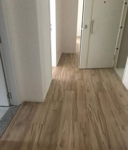 Tirane, jepet me qera apartament 2+1 Kati 5, 94 m² 300 Euro (dritan hoxha)