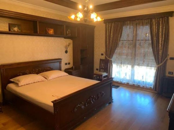 Tirane, shes Penthouse 610.000 Euro