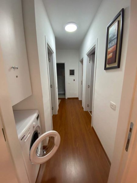 Jepet me qera Super Apartament 2+1+2+Parkim ne rrugen “Ndre Mjeda”