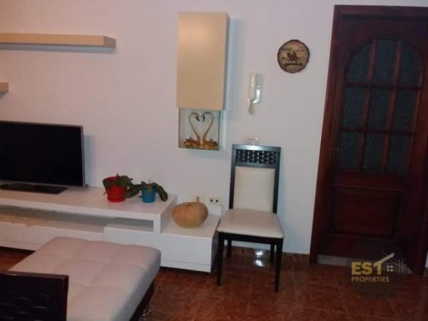 Shitet Apartament 2+1 ne rrugen e “Elbasanit”