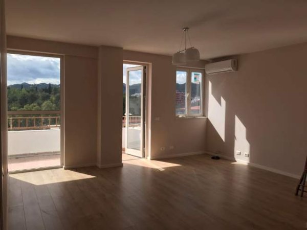 Tirane, jepet me qera apartament 2+1+A+BLK Kati 9, 136 m² 700 Euro (Ibrahim rugova)