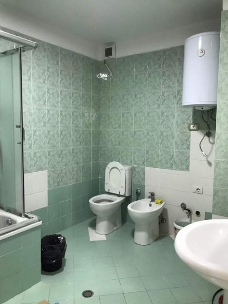 Tirane, jepet me qera apartament 2+1+A+BLK Kati 8, 134 m² 700 Euro (Ibrahim Rugova)