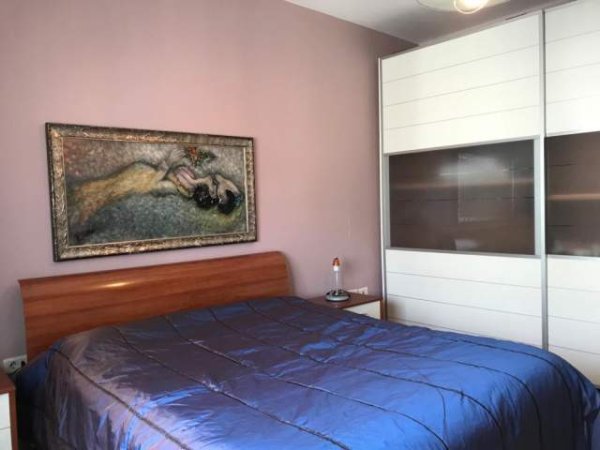Tirane, jepet me qera apartament 2+1+BLK Kati 10, 113 m² 500 Euro (komuna e parisit)