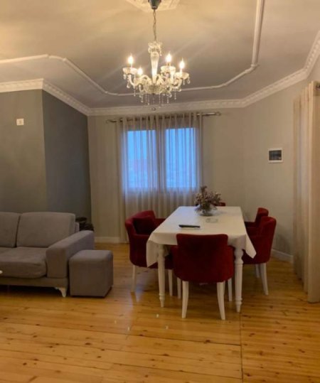 Tirane, jepet me qera apartament 4+1+A+BLK Kati 4, 140 m² 1.000 Euro (QYTETI NXENESVE)