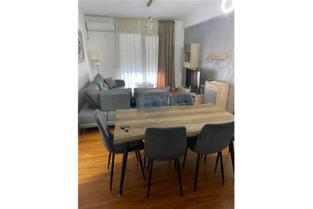 Tirane, jepet me qera apartament 2+1 Kati 5, 100 m² 650 Euro (21 Dhjetori)
