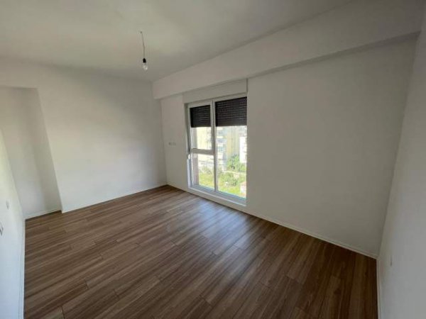 Tirane, jepet me qera apartament 2+1+BLK Kati 5, 105 m² 400 Euro