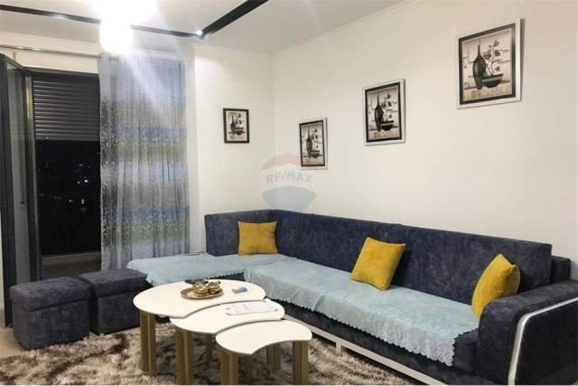 Tirane, jepet me qera apartament Kati 7, 110 m² 450 Euro (RRuga Bedri Karapici)