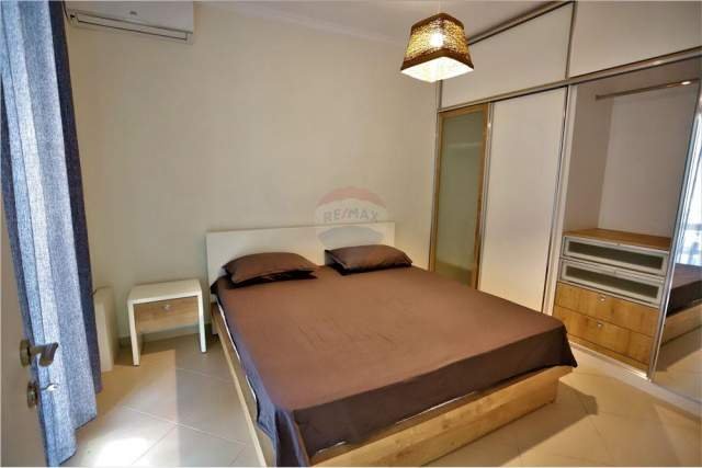 Tirane, jepet me qera apartament 1+1 70 m² 500 Euro (TIRANA E RE)