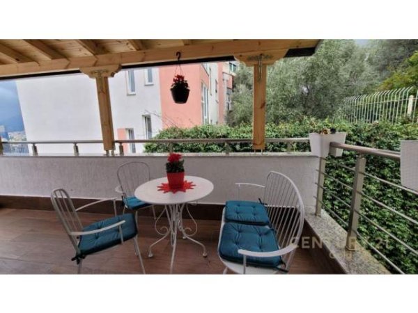 Tirane, jepet me qera apartament 2+1+BLK Kati 2, 100 m² 700 Euro (kopshti botanik)