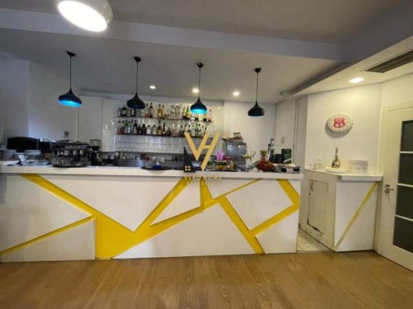 Tirane, shitet bar-kafe Kati 0, 148 m² 350.000 Euro (KOMUNA E PARISIT)
