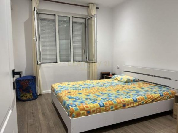 Tirane, shes apartament 95.000 Euro (ish parku)