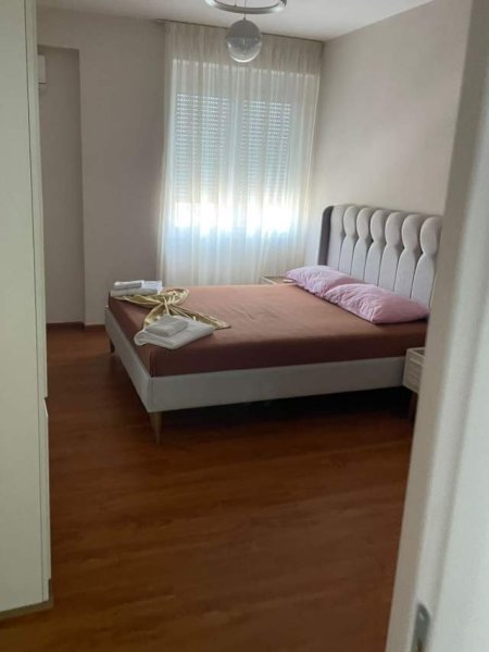Tirane, jepet me qera apartament 2+1+A Kati 6, 110 m² 650 Euro (ndre mjeda)