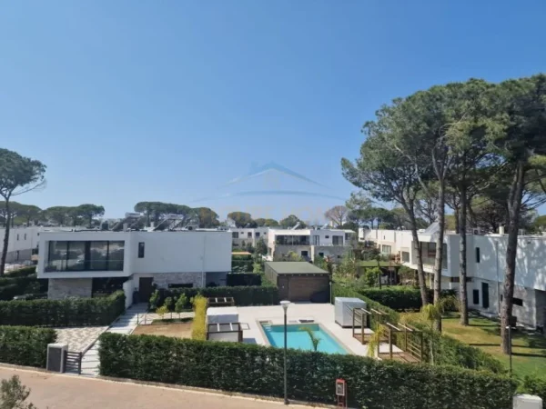 Shitet, Apartament 1+1, Gjiri i Lalzit, San Pietro Residence, Durrës. AREA40734