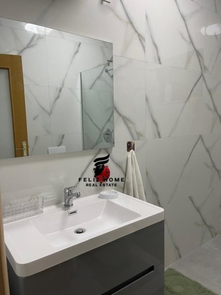 Tirane, jepet me qera apartament 2+1 Kati 1, 103 m² 550 € (ISH RESTORANT DURRESI)