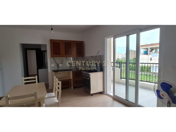 jepet me qera 2 Katshe Kati 2, 250 m²
