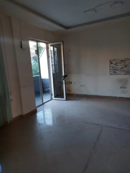 Tirane, jepet me qera zyre Kati 2, 70 m² 600 € (ZOGU I ZI)