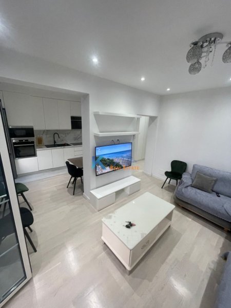Tirane, jap me qera apartament 1+1+Aneks+Ballkon Kati 3, 64 m² (1+1 per qira te Rruga Bardhyl)