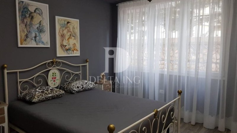 Tirane, jepet me qera apartament 1+1+Aneks+Ballkon Kati 1, 80 m² 550 € (Liqeni i Thate)