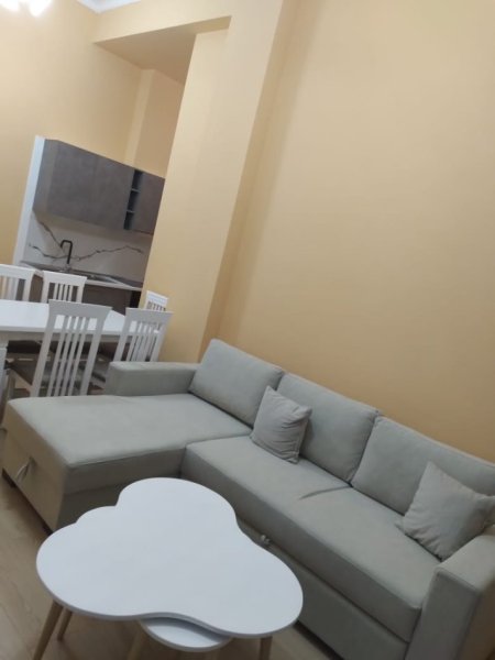 Tirane, jepet me qera apartament 2+1+Ballkon Kati 0, 94 m² 570 € (KODRA E DIELLIT)