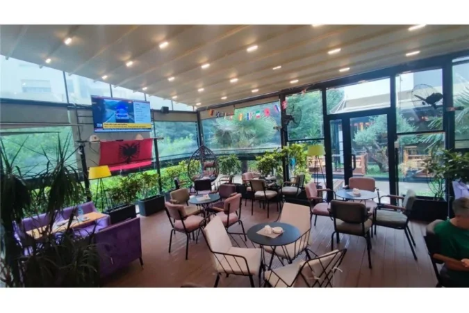 Tirane, shitet lokal Kati 0, 100 m² 365.000 € (Astir)