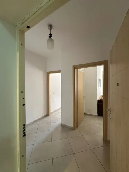 Durres, jepet me qera apartament 1+1 Kati 3, 63 m² 350 € (Durres)