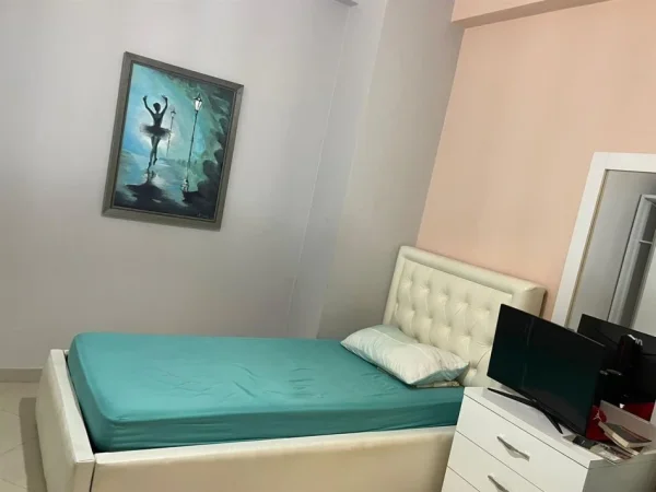 Tirane, jepet me qera apartament 2+1+Ballkon Kati 8, 90 m² 480 € (Astir , rruga teodor keko te bar 2 palmat)