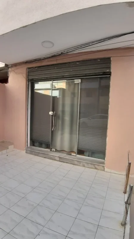 Durres, shitet dyqan Kati 0, 37 m² 56.000 € (Plazh, Durres)