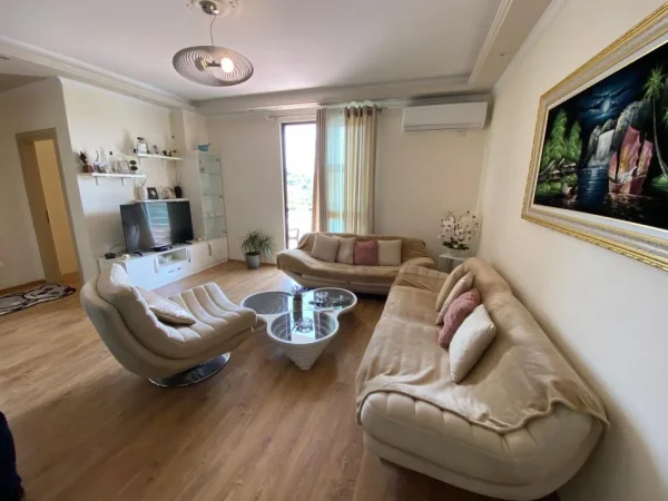Tirane, shitet apartament 2+1 , 112 m² 195.000 € (Rruga e Elbasanit)