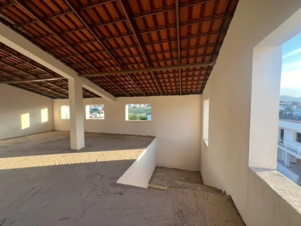 Tirane, shitet Vile 2+1 , 300 m² (Sauk)