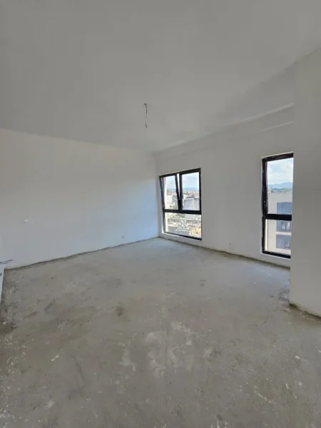 Tirane, shitet apartament 3+1 , 206 m² (Pazri i Ri)