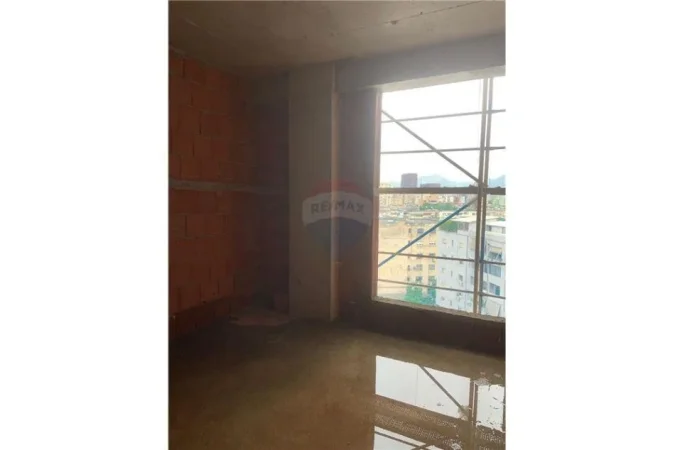 Tirane, shitet apartament 1+1 Kati 8, 63 m² 158.000 € (Rruga Petro Korcari - Prane Kika 2 - Komuna e Parisit)