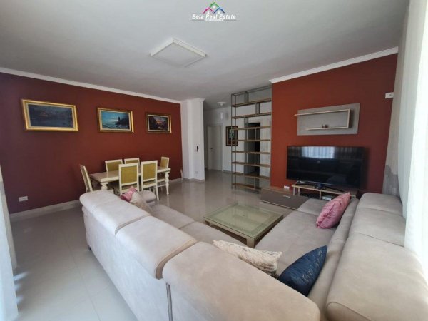 Tirane, jepet me qera apartament 2+1 Kati 2, 128 m² 800 € (kopshti botanik)