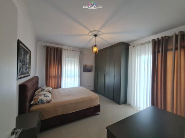 Tirane, jepet me qera apartament 2+1 Kati 2, 128 m² 800 € (kopshti botanik)